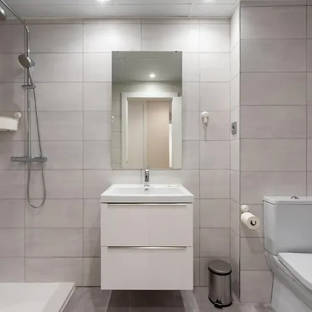 Blossom - Modern 2 Bedroom Within Walking Distance To Pueblo *